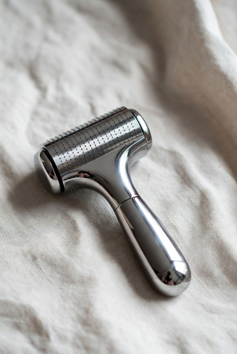 Stainless Steel Face Roller - Cooling Massage Tool for Facial Sculpting